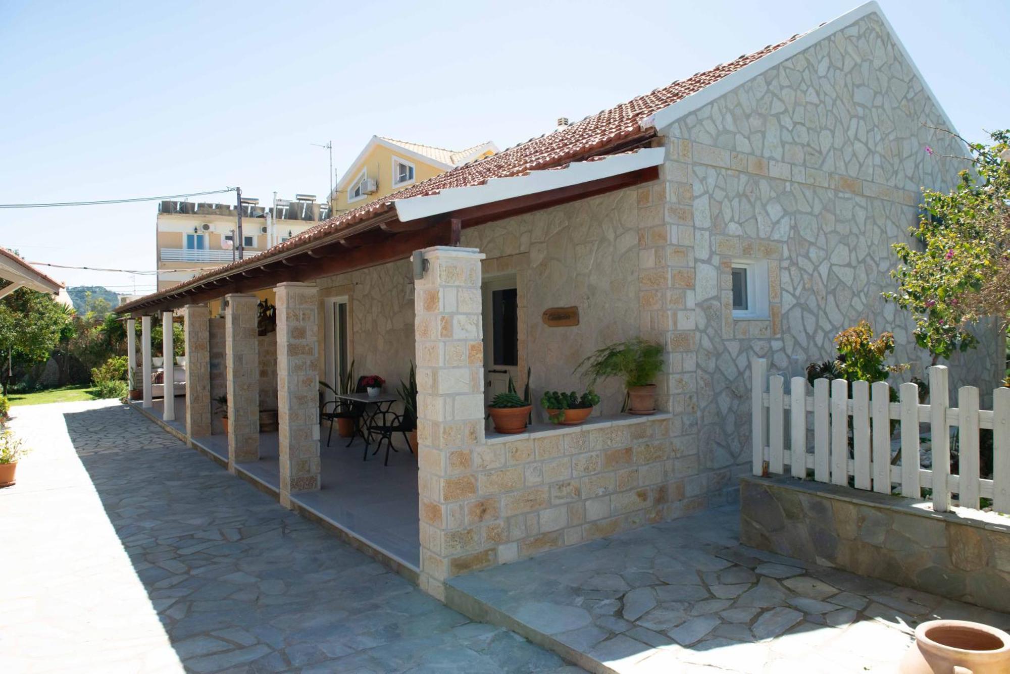 Alex Studios & Apartments Arillas  Exteriér fotografie