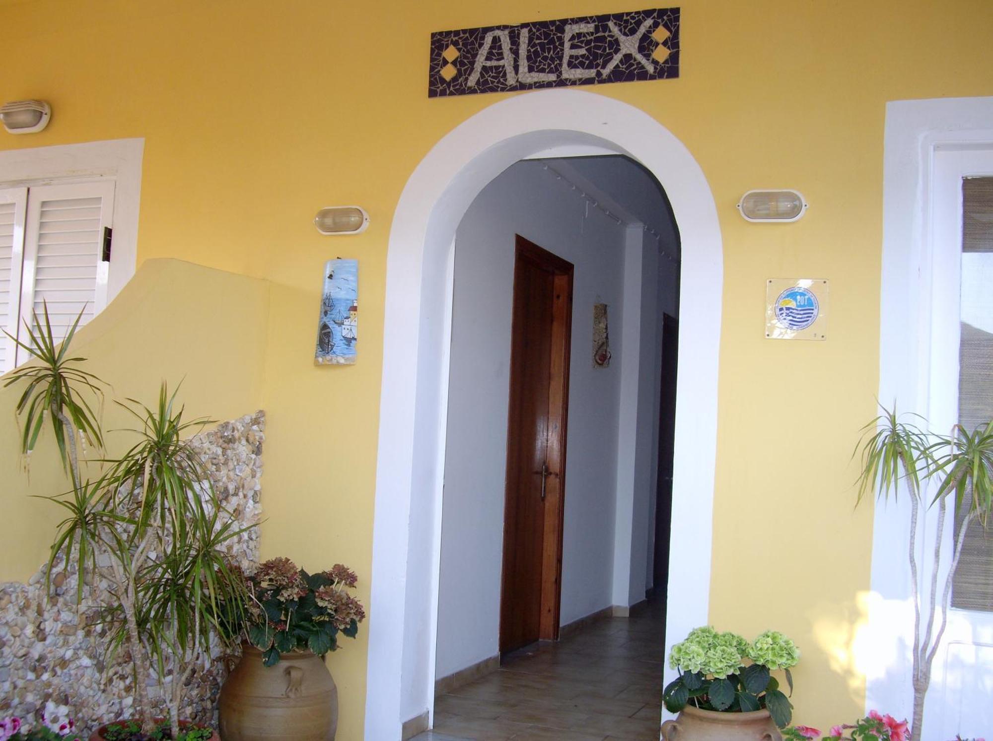 Alex Studios & Apartments Arillas  Pokoj fotografie